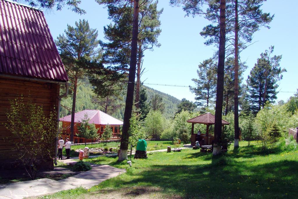 Hotel Nataly Listvyanka Exterior foto